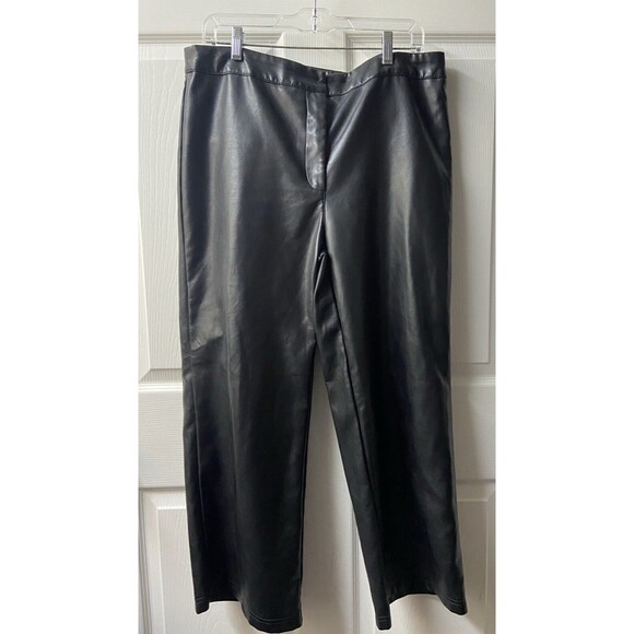 Bagatelle Collection Black Wide Leg Cropped Vegan Leather Pants L - Picture 6 of 7